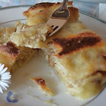 LASAGNETTE-DI-PANE-CARASAU-AL-RAGÙ-BIANCO